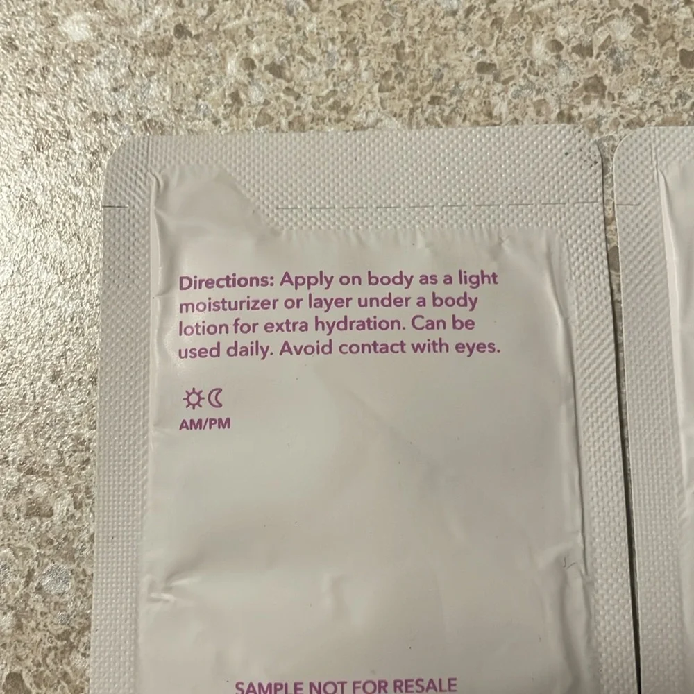 Good Molecules body free